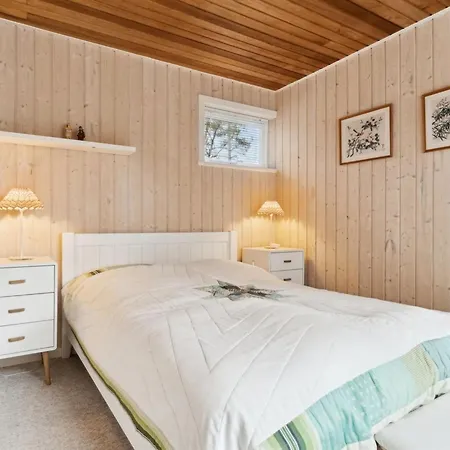 Pisana - 300m From The Sea By Interhome Feriehus Vester Somarken